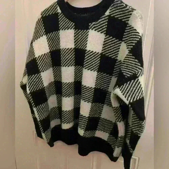 Vince Camuto Chunky Wednesday Addams Goth Knit Checkered Sweater  in Small - Picture 1 of 7